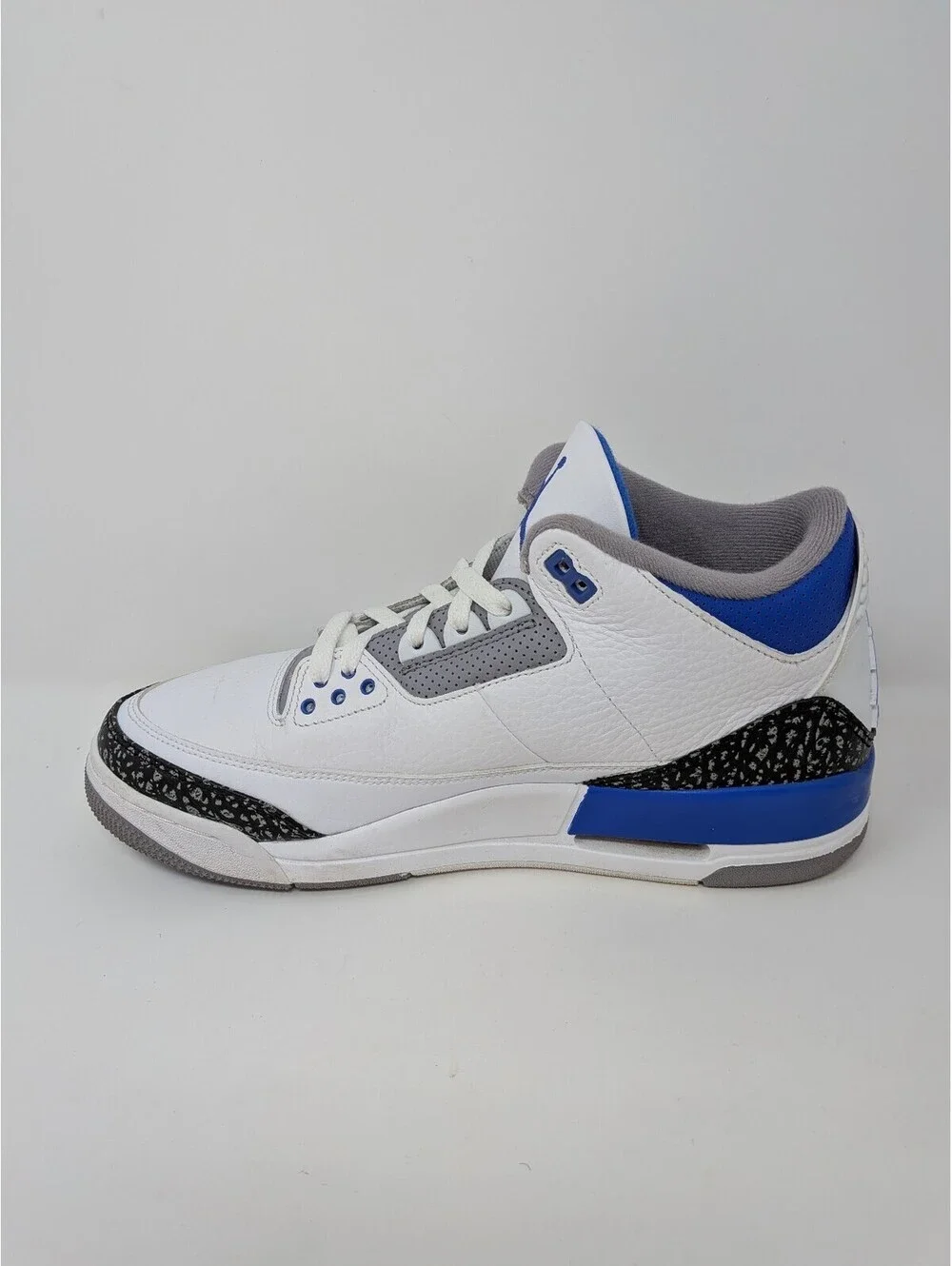 Air Jordan 3 Retro Racer Blue Men's Size 10 CT8532-145 White Black 2021